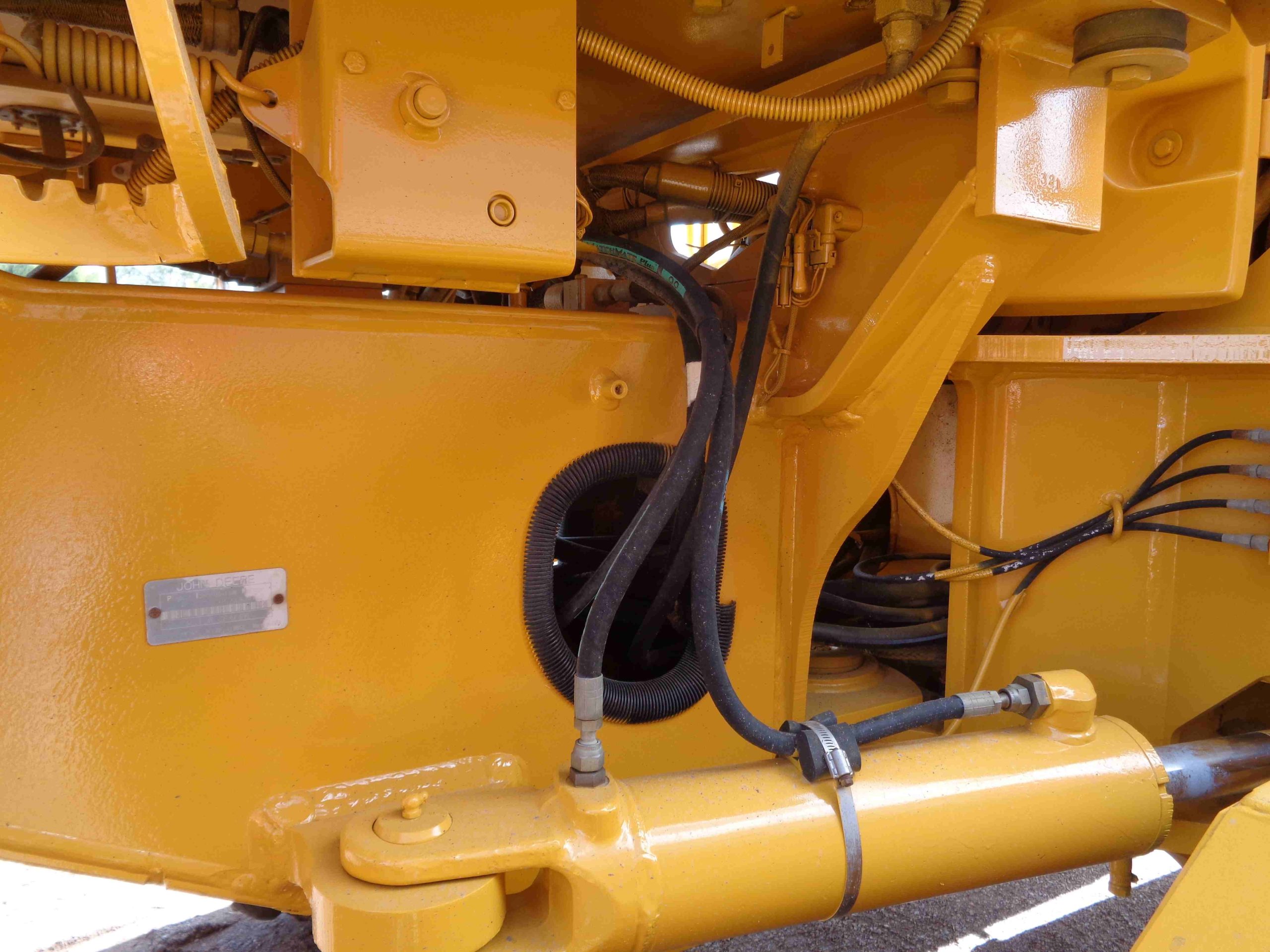 John Deere 770CH (2000) - Imagen 17