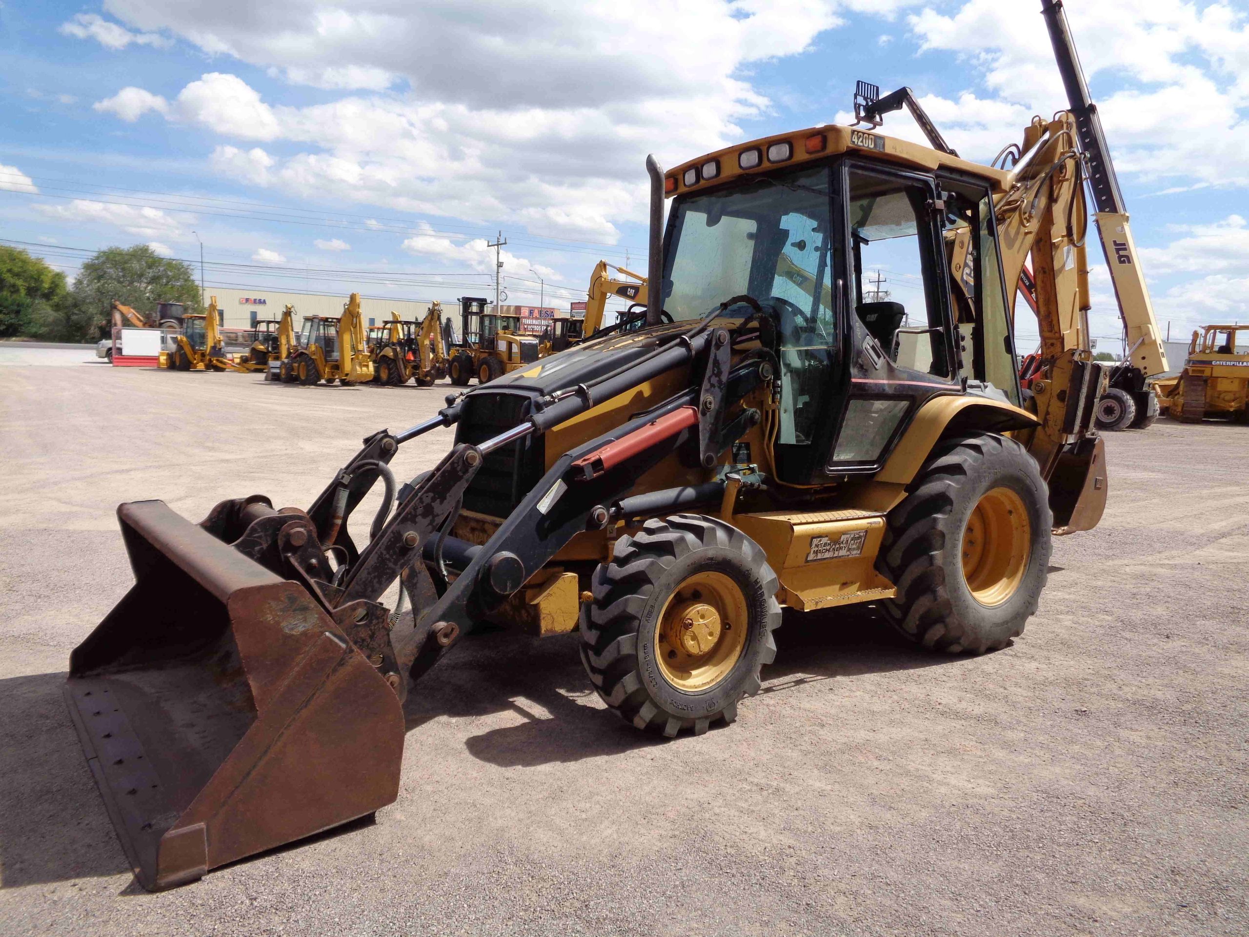 CAT 420D IT (2001) - Imagen 4