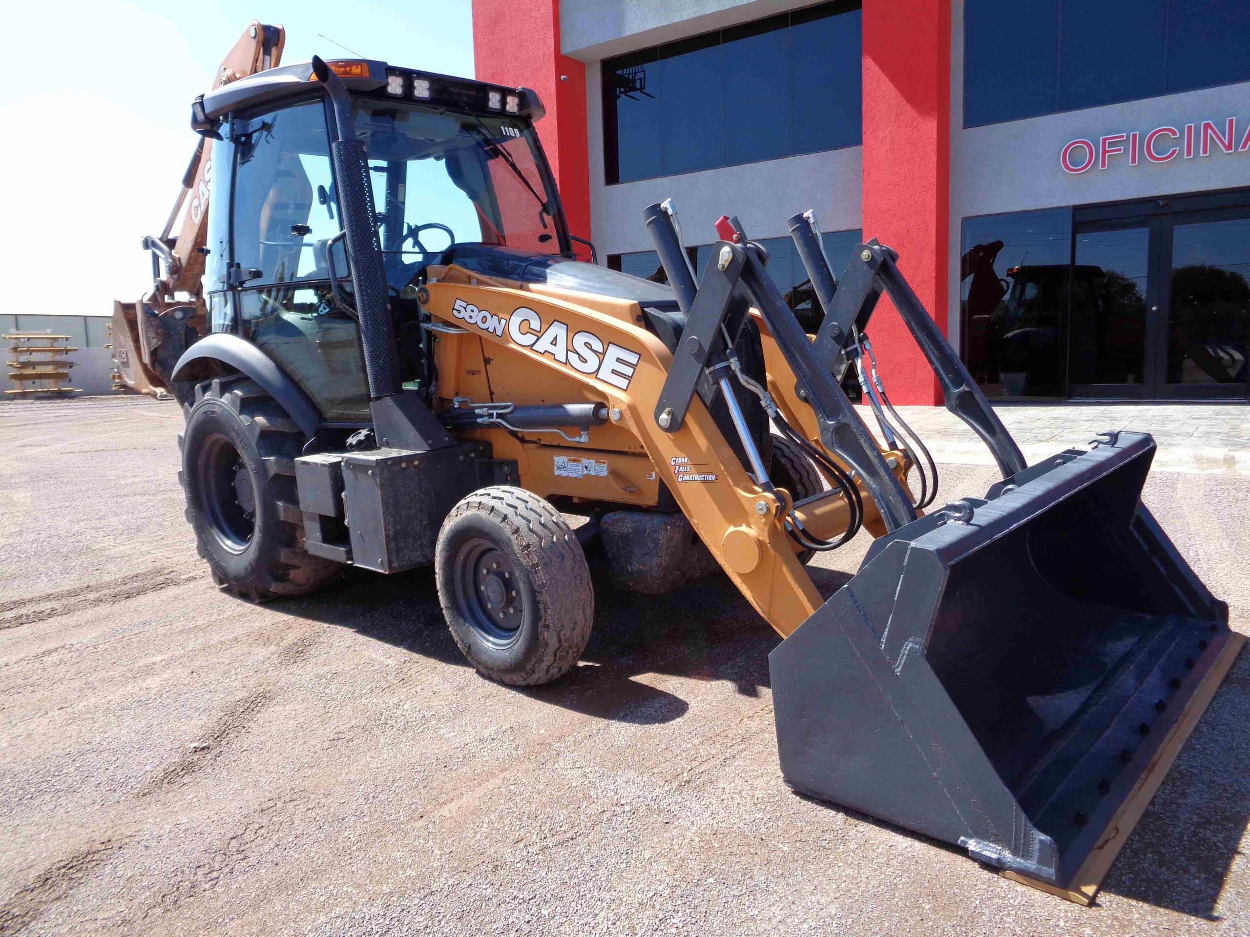 CASE 580N (2020) - Imagen 7