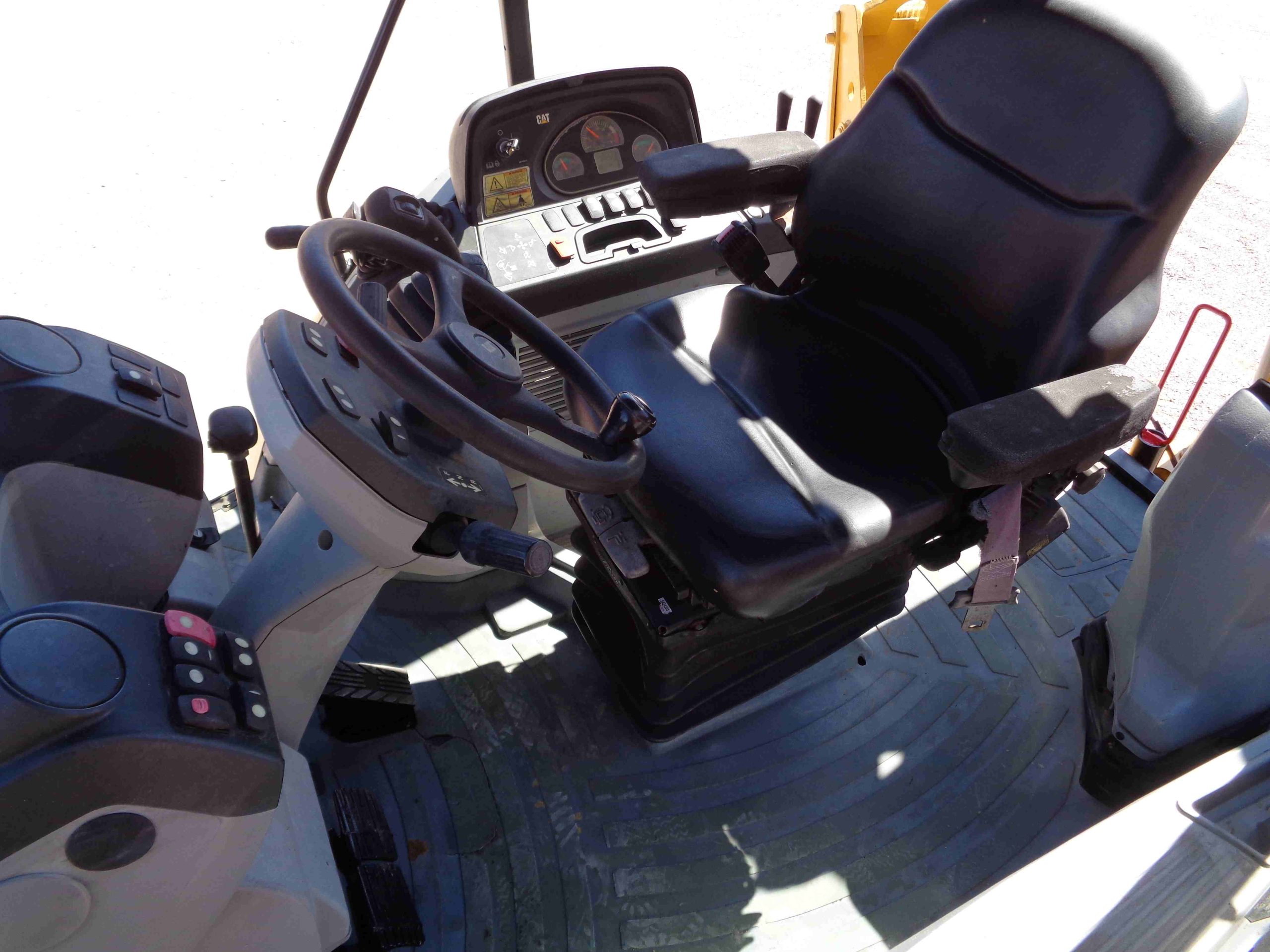 CAT 420F IT (2014) - Imagen 12