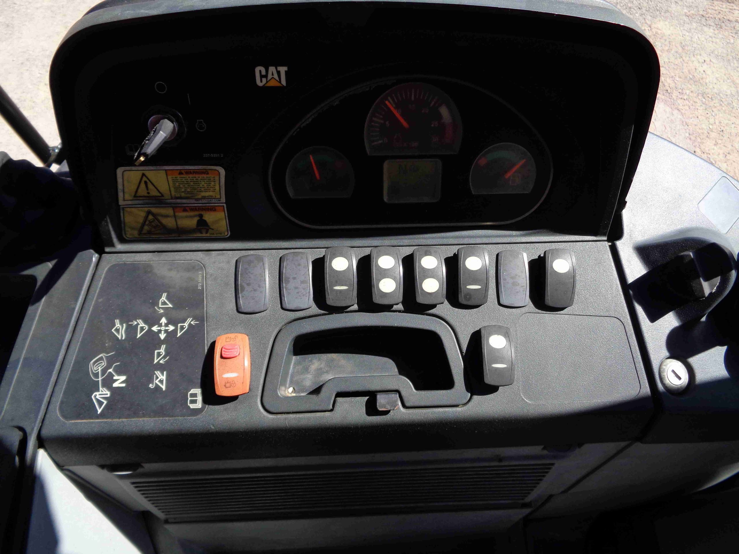 CAT 420F IT (2014) - Imagen 13