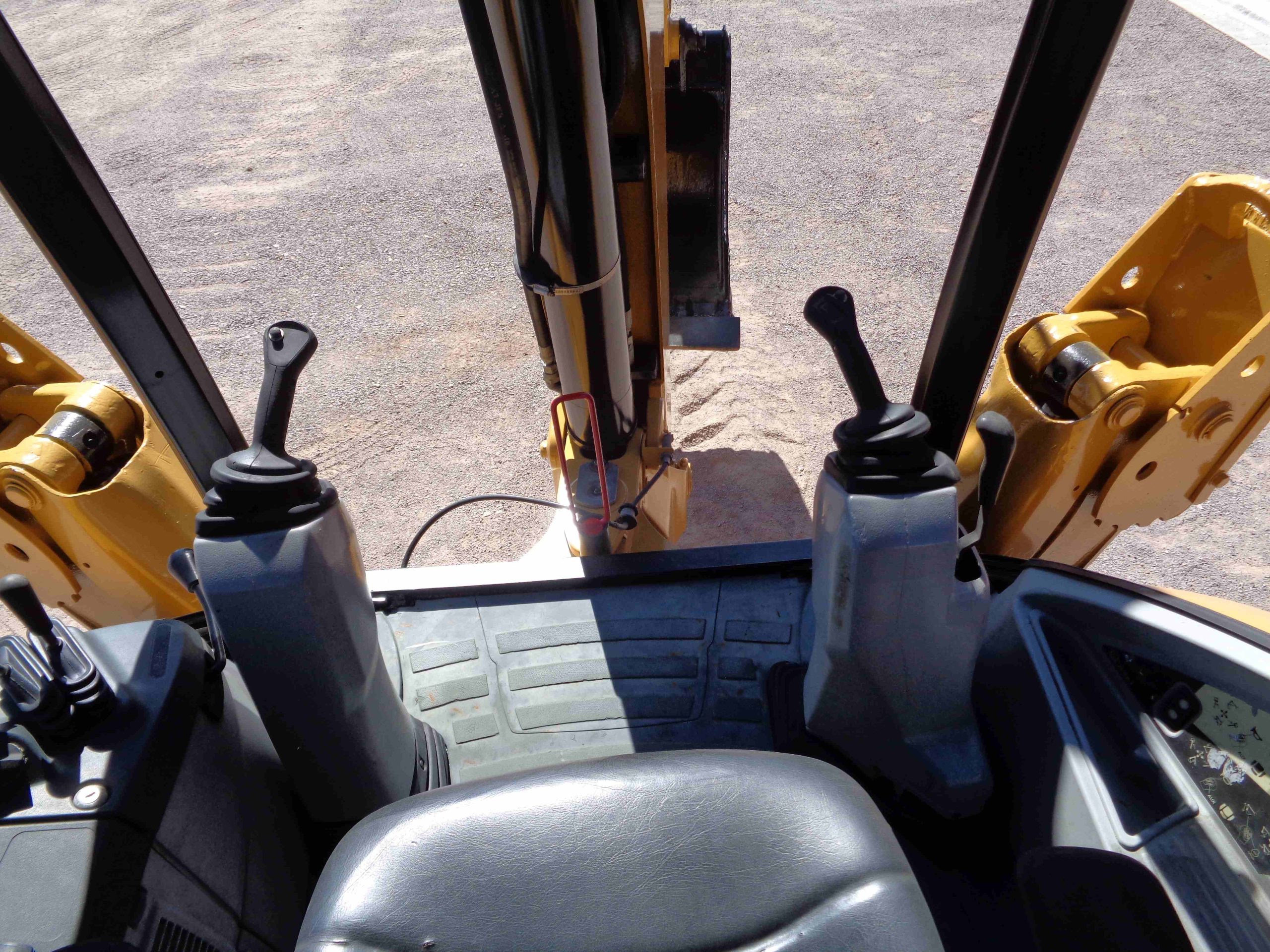 CAT 420F IT (2014) - Imagen 17