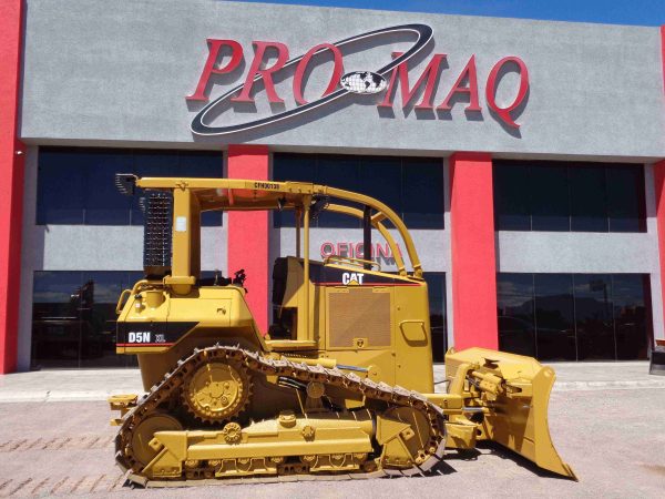 CAT D5N XL (2004)