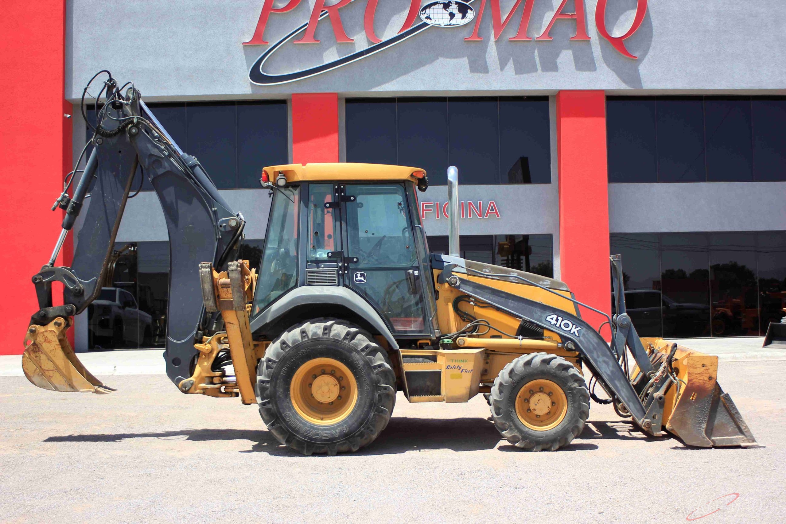 John Deere 410K (2012)