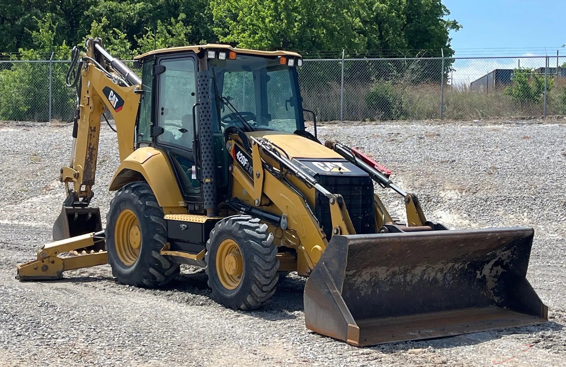 CAT 420F2 IT (2019)