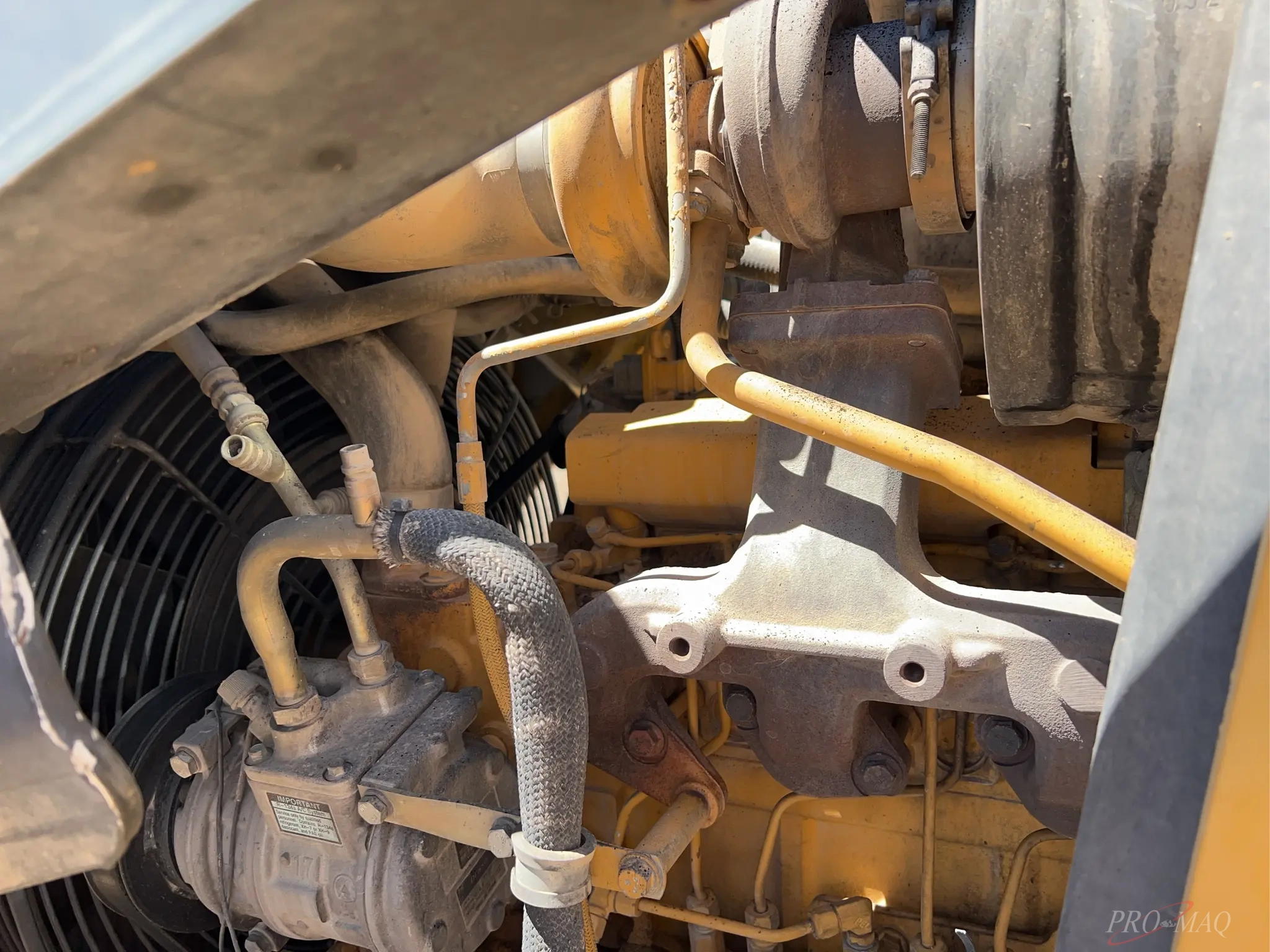 JOHN DEERE 310J (2012) - Image 7