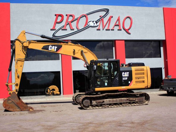 CAT 323FL (2015)