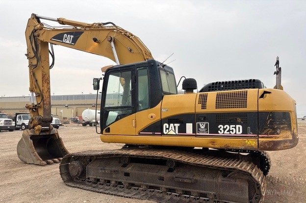 CAT 325DL (2006)
