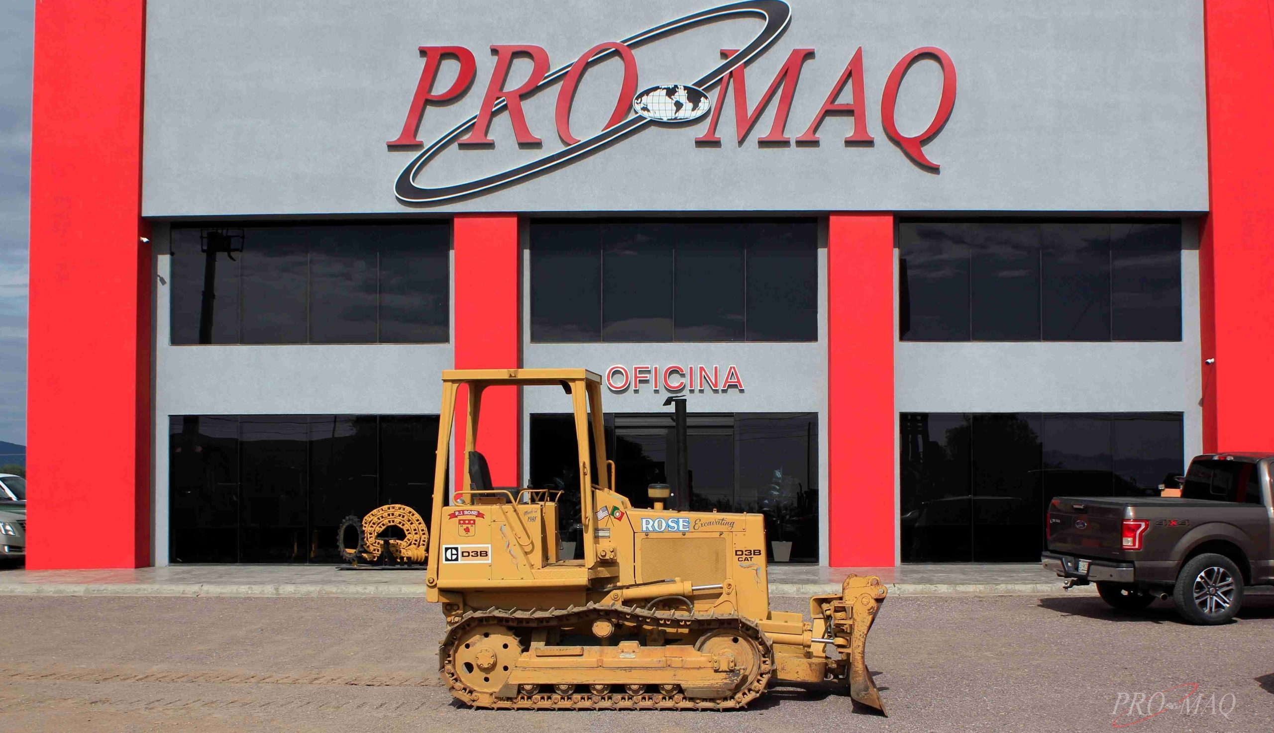 CAT D3B (1985)