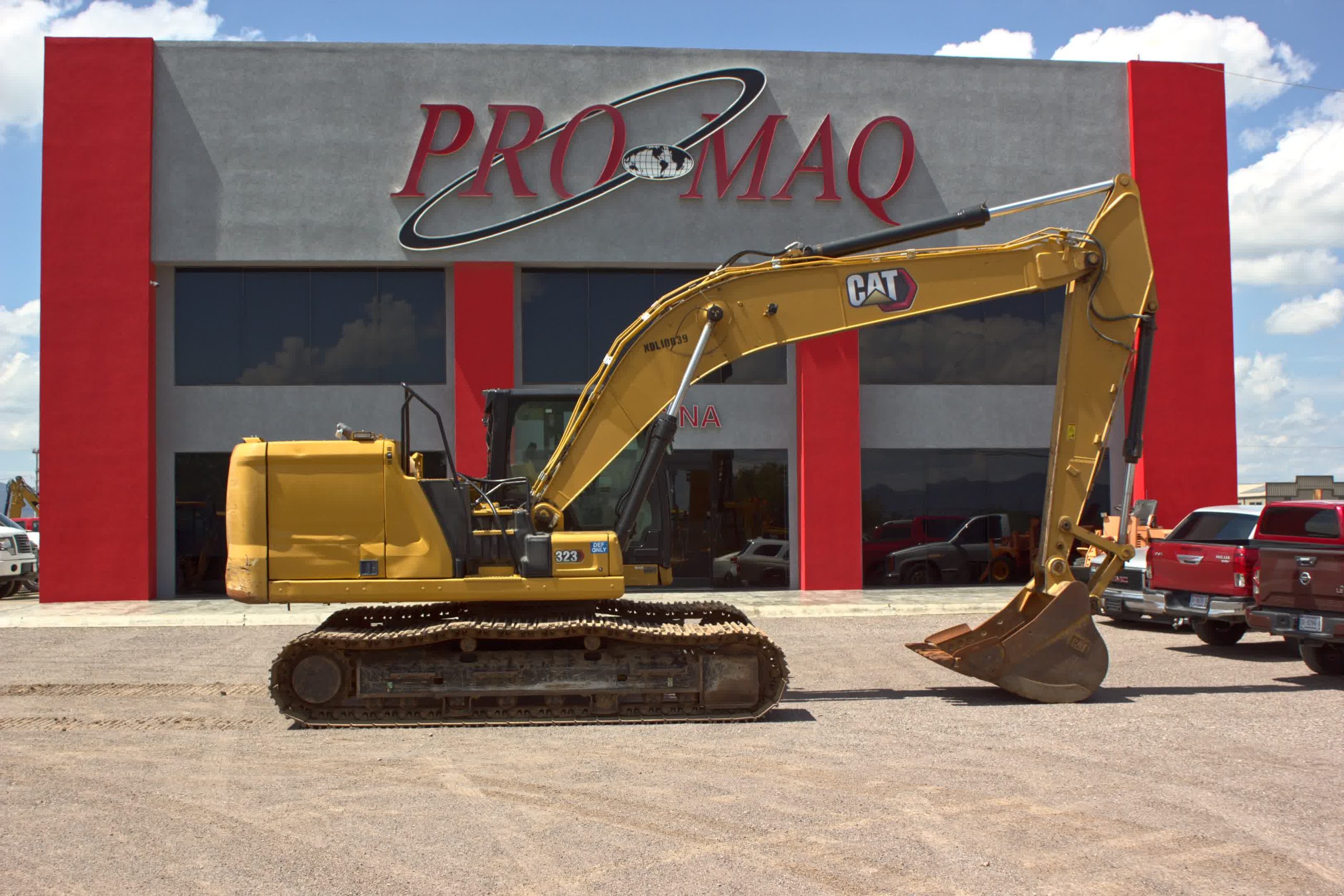CAT 323 (2021)