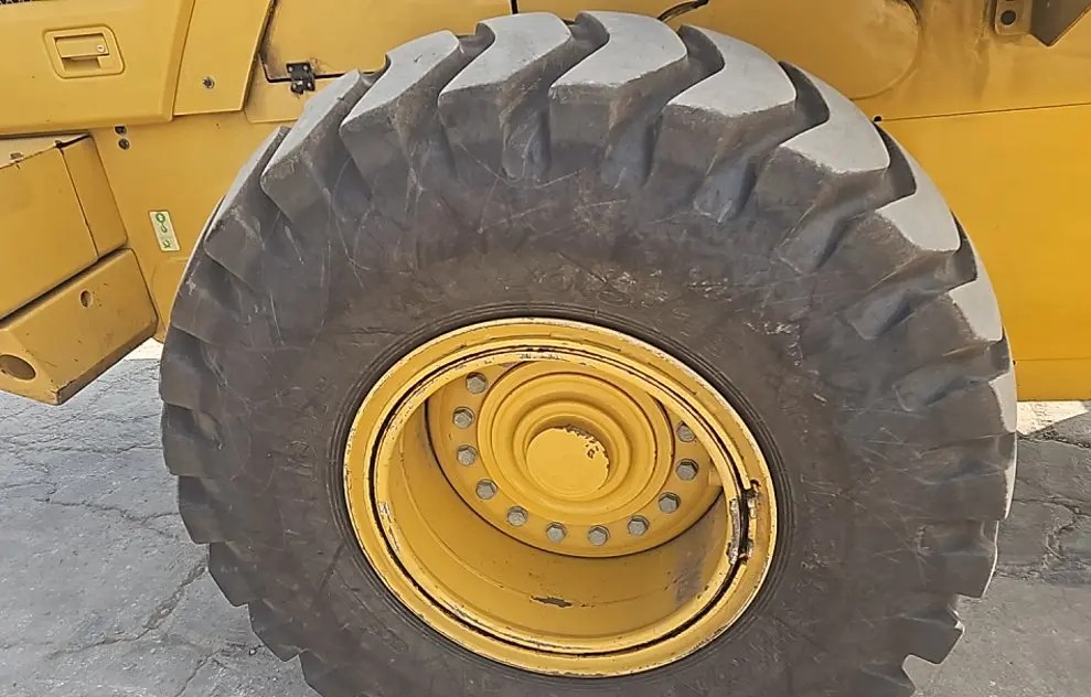 CAT 938K (2014) - Image 10