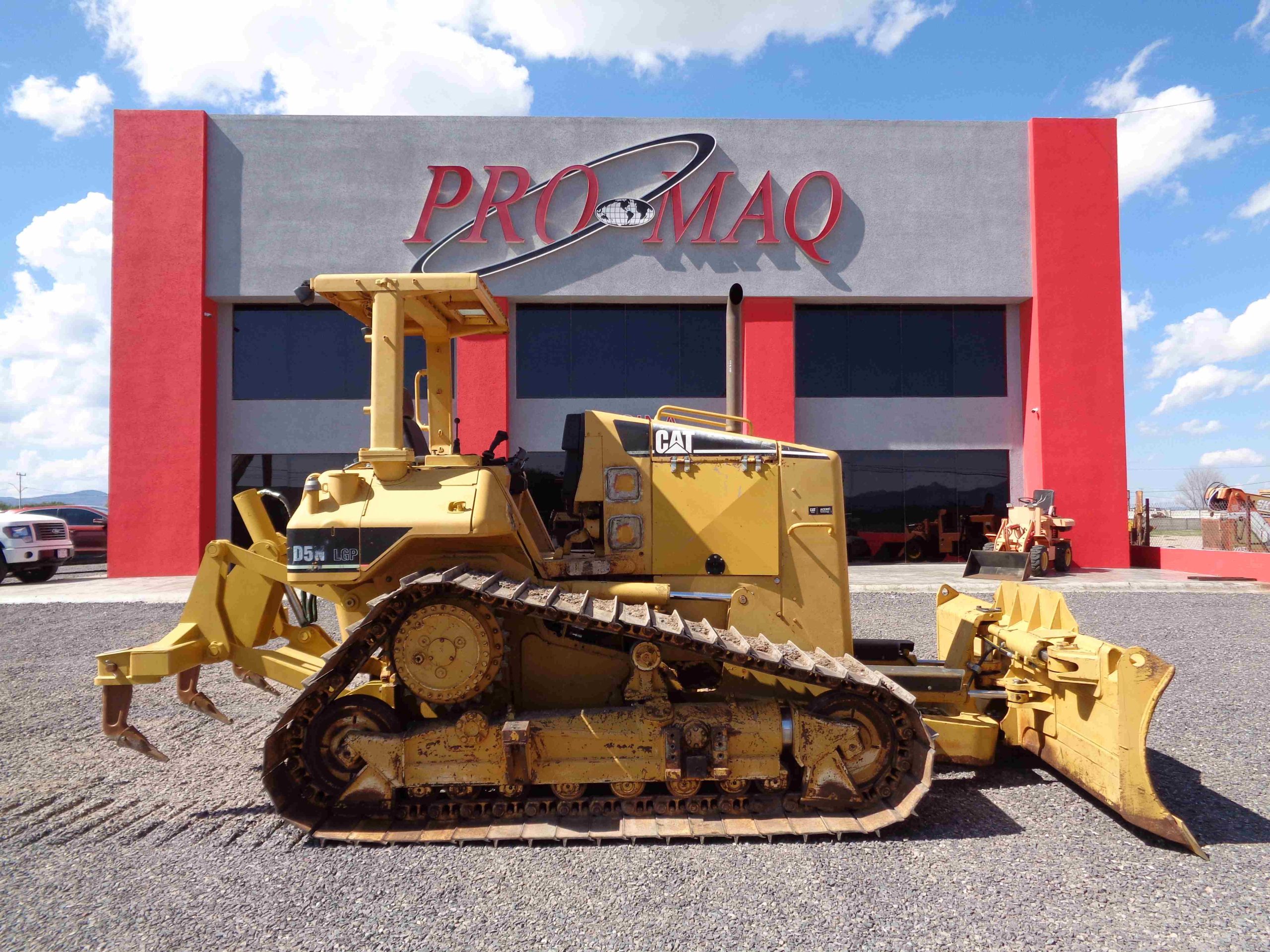CAT D5N LGP (2006)