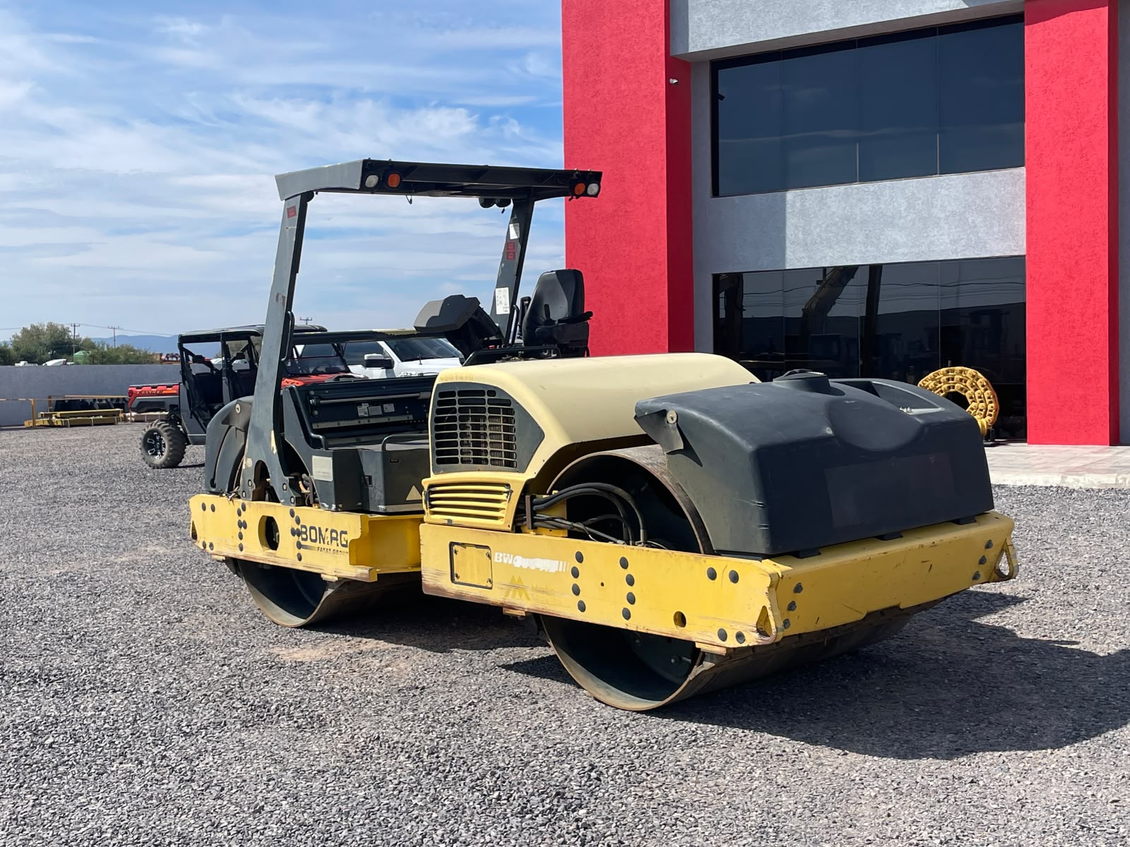 BOMAG BW266AD4 (2012) - Image 2